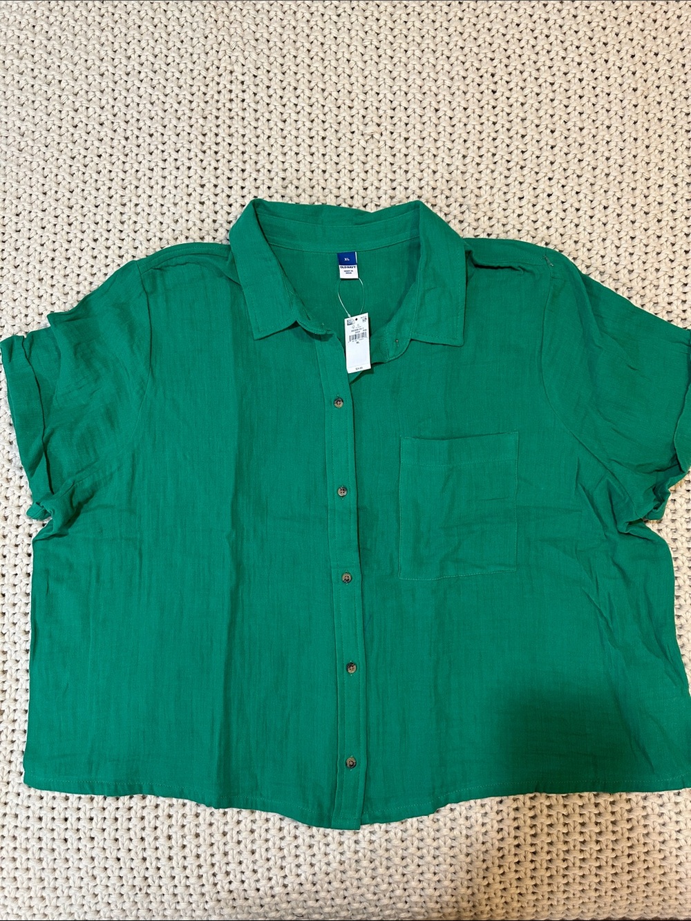 NWT Old Navy Kelly Green Button-Front Women's Shirt